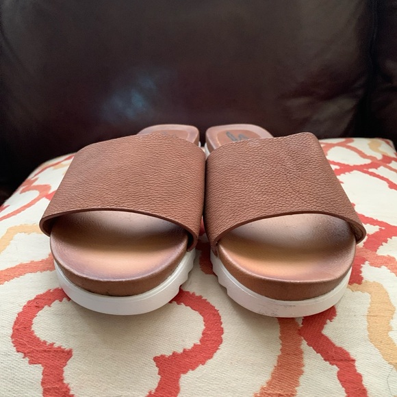 Seven 7 For All Mankind Vegan Leather Pearl Slides Sandals SZ US 7 EU 38 - Picture 9 of 14